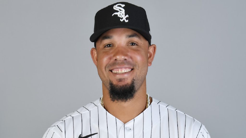 White Sox slugger Jose Abreu wins 2020 AL MVP award