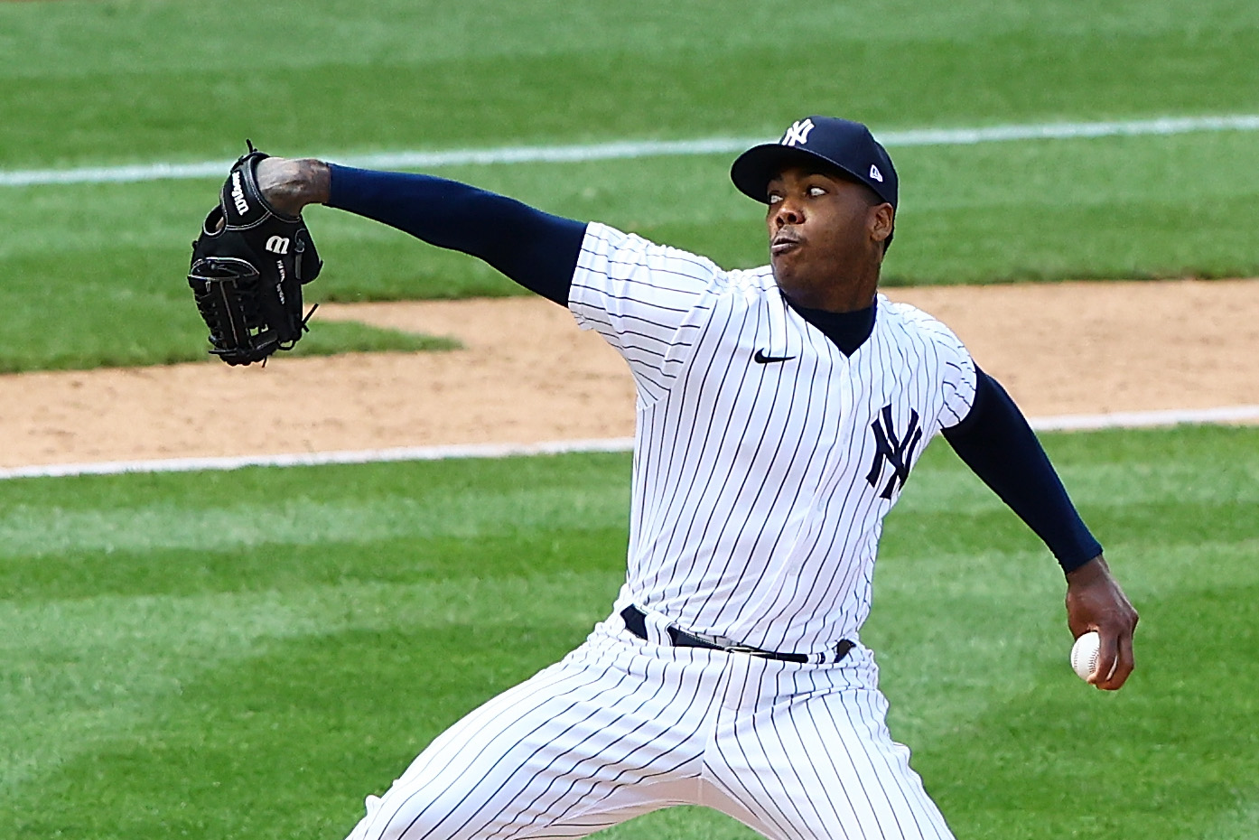 Yankees closer Aroldis Chapman has a new secret weapon - Pinstripe