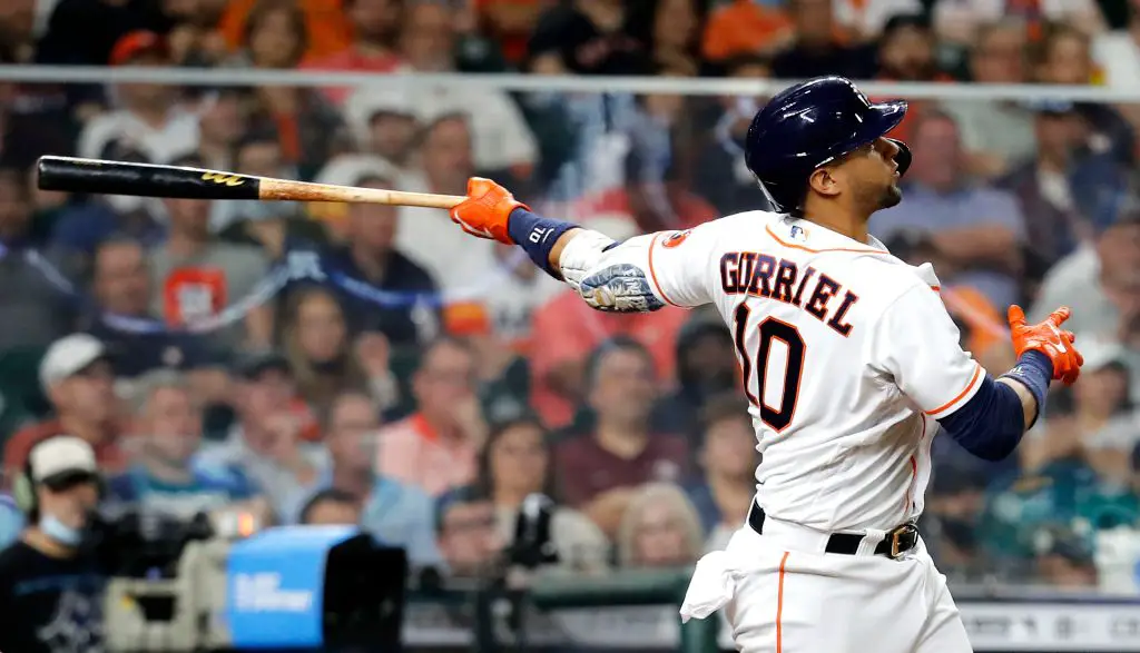 Yuli Gurriel's two-run home run, 06/28/2022