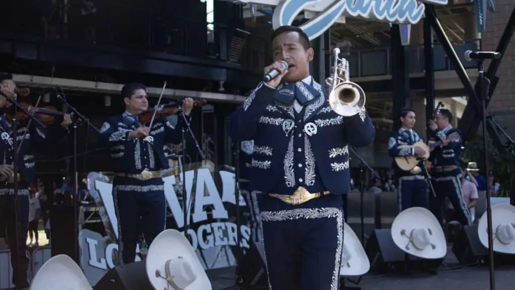 How the Dodgers' mariachis have become a very L.A. tradition - Los