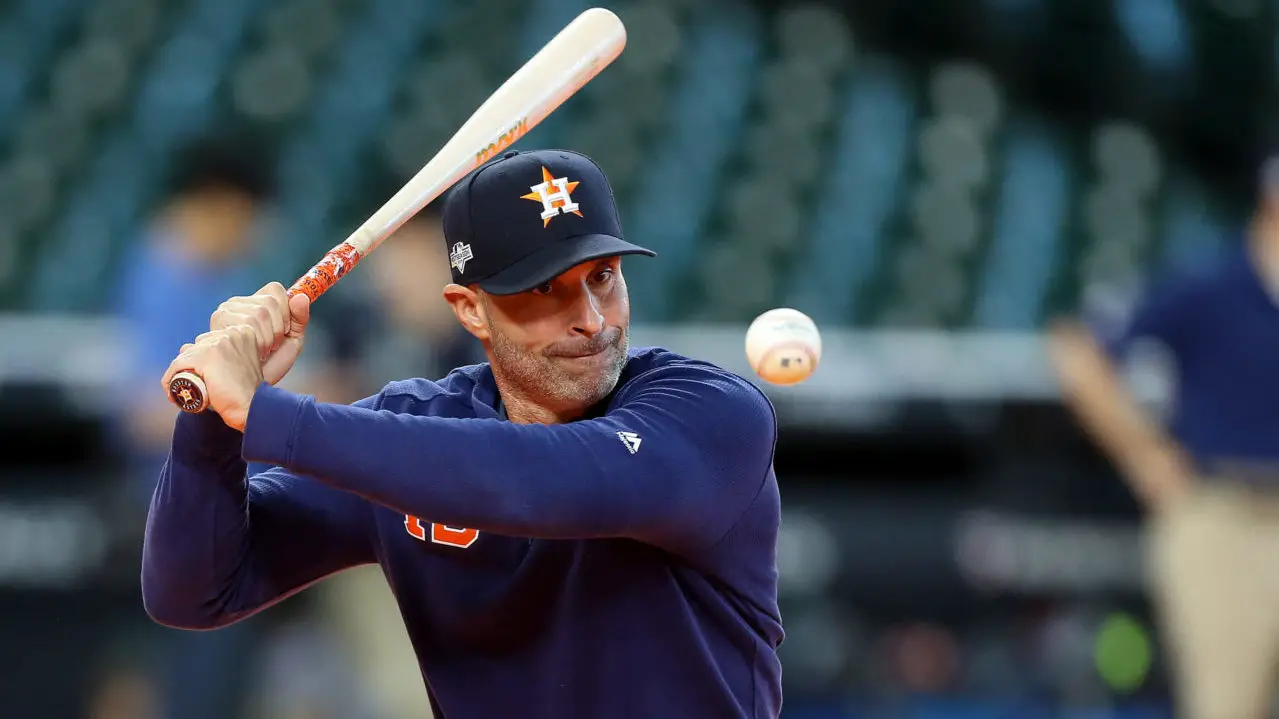 Astros Bench Coach Joe Espada Buoyed by Mom - Our Esquina