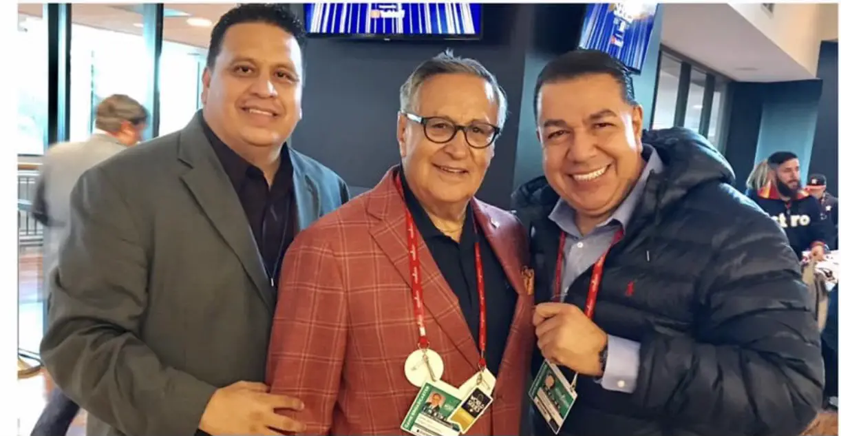 Jaime Jarrin Opened Booth for Francisco Romero - Our Esquina