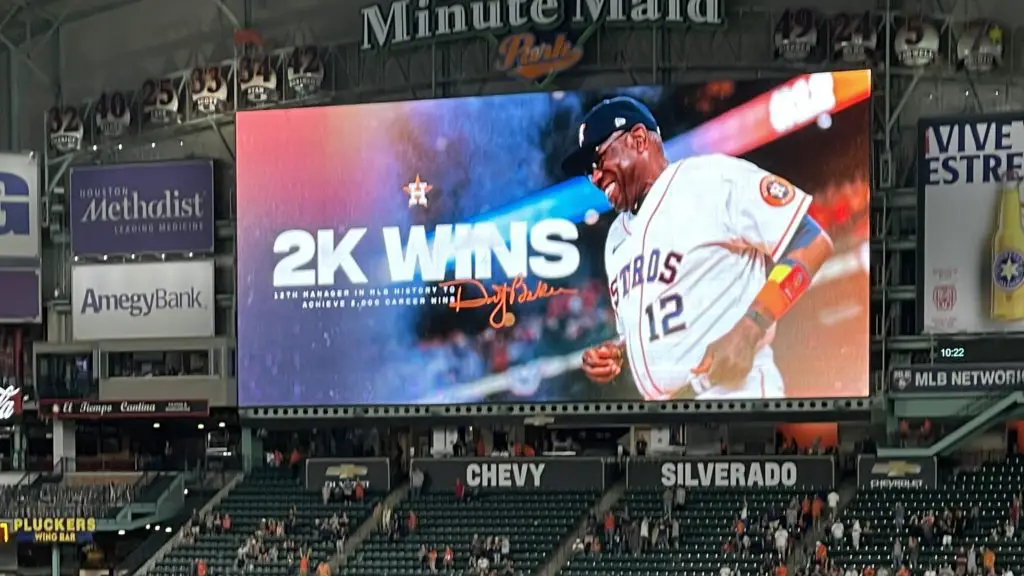 Dusty Baker becomes first Black MLB manager to win 2,000 games