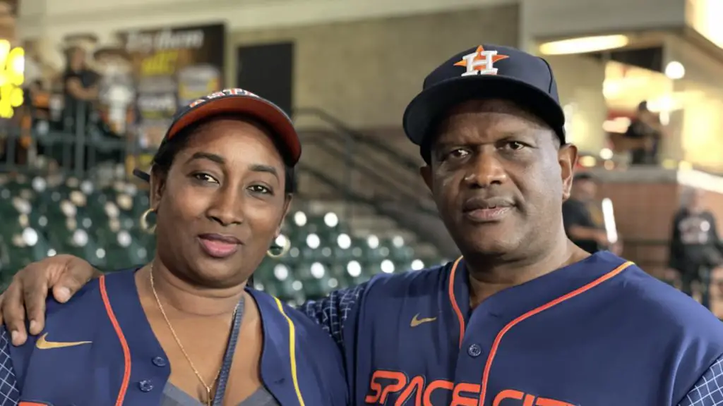 How did Yordan Alvarez's parents get to Houston?