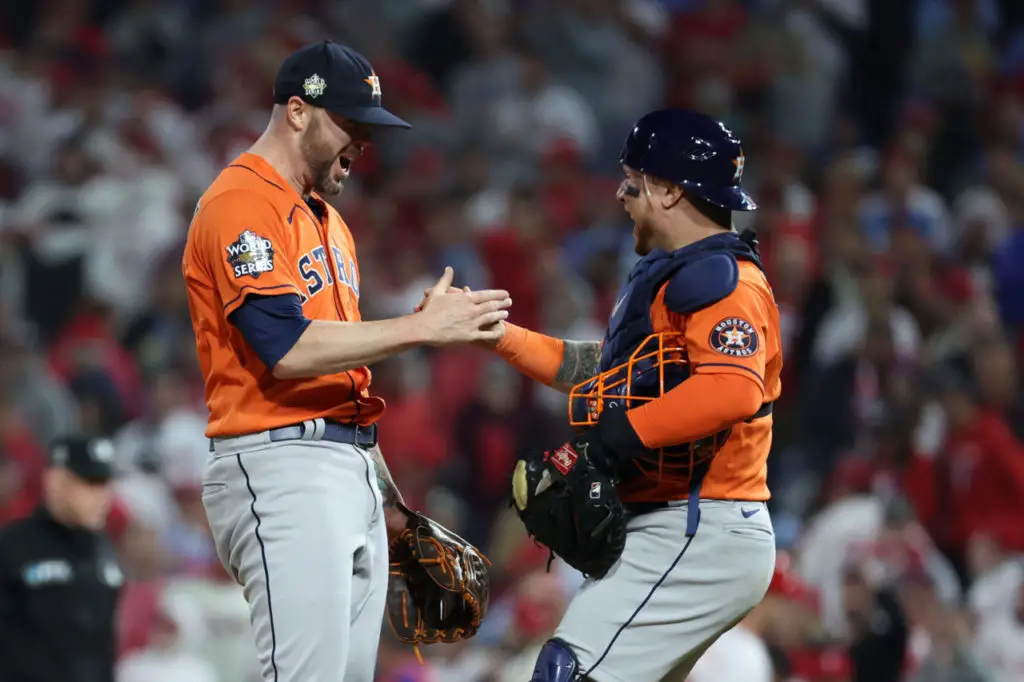 Christian Vazquez receives Astros World Series ring - Our Esquina