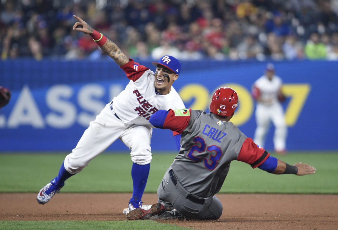 Javy Baez looks fondly back at no-look WBC tag - Our Esquina