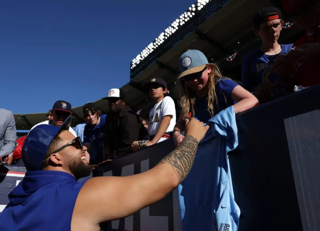 How tall is Alek Manoah? Blue Jays towering right-handed ace's