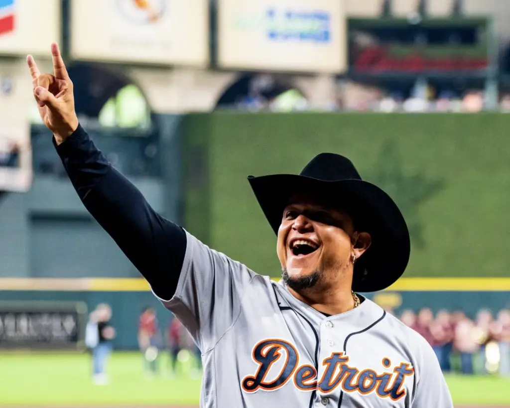 Cabrera, Miguel Signed Jersey