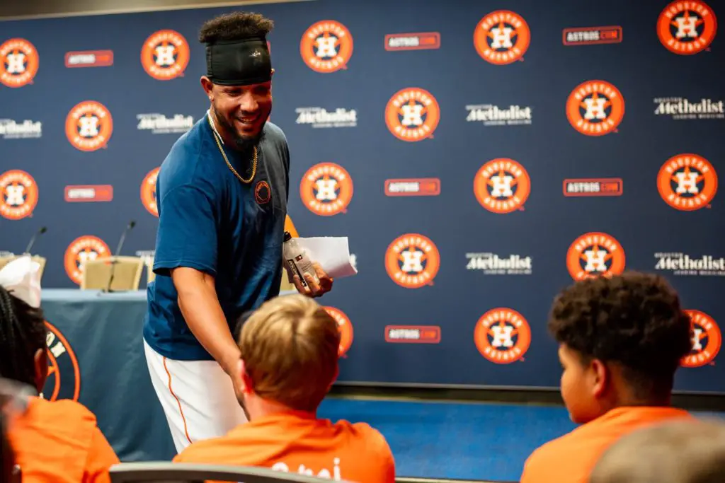 Jose de Jesus Ortiz on X: I wish fans truly understood how important Jose  Abreu's leadership is in the Astros' clubhouse. You should have seen Jose  Altuve light up with a “yes