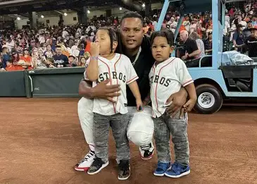 Framber Valdez shares Astros title with family - Our Esquina