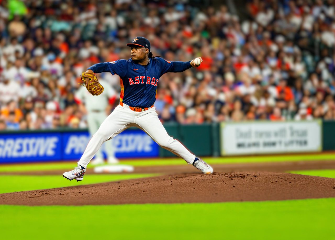 Astros ace Framber Valdez deserves a contract extension