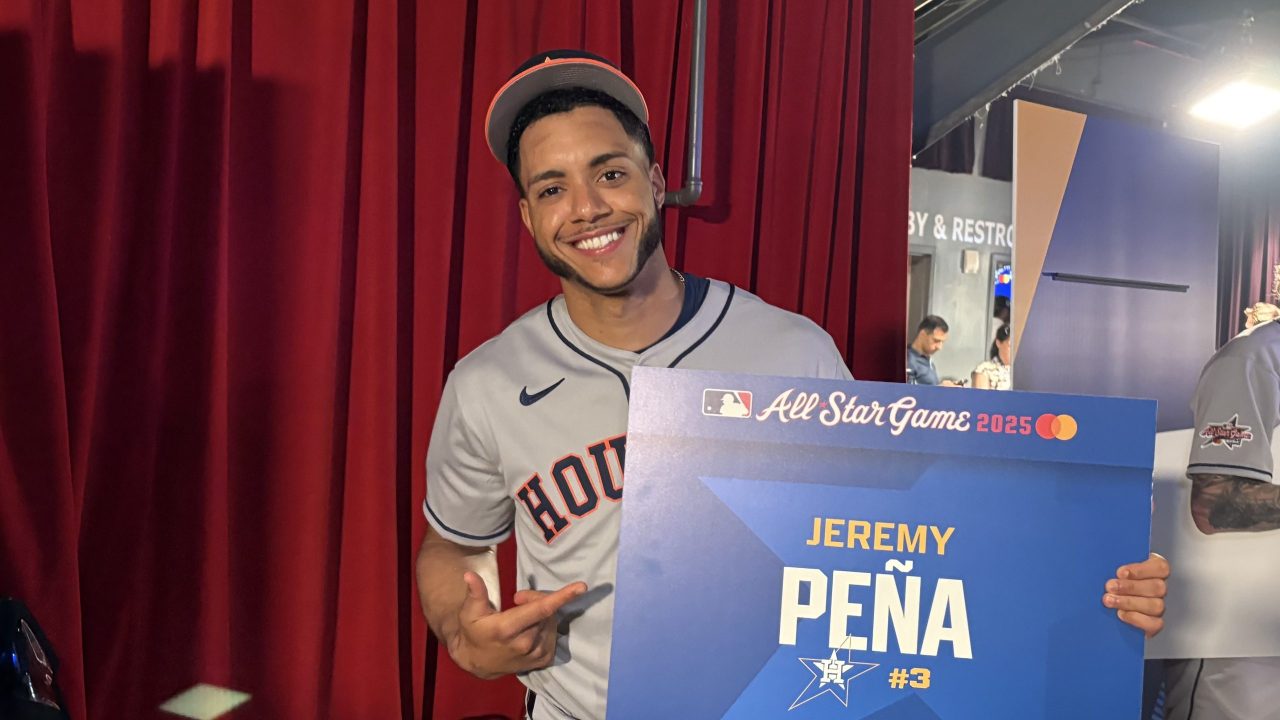 Jeremy Peña joins idol Francisco Lindor at All-Star Game