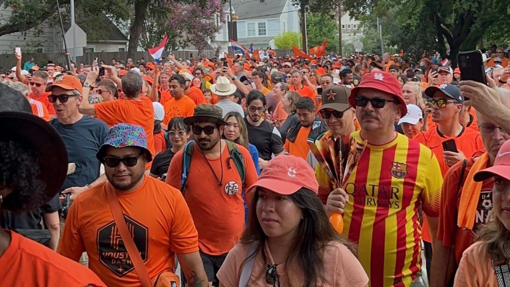 Oranje Bus